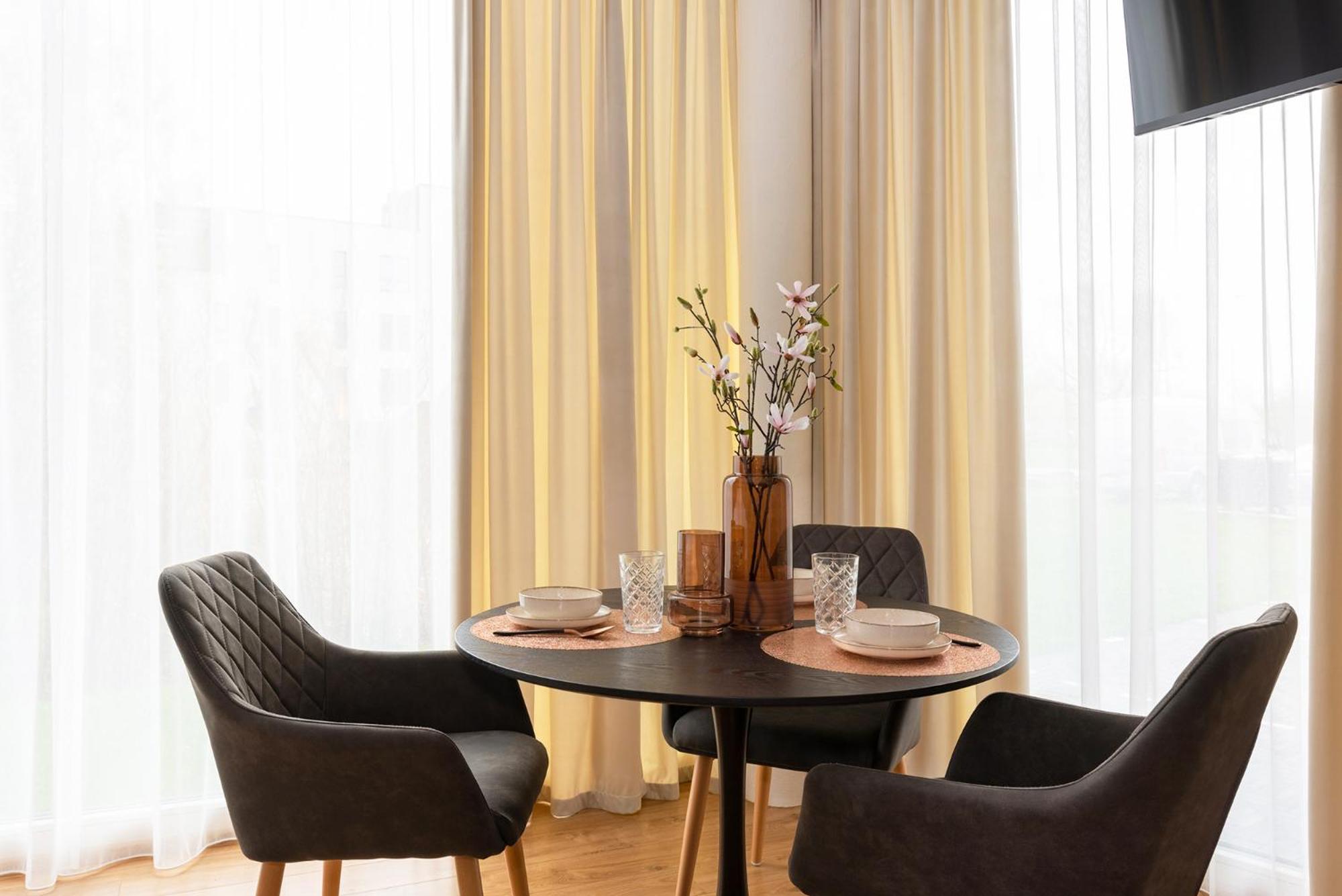 Bronze Colour Studio In Tartu City Centre 외부 사진